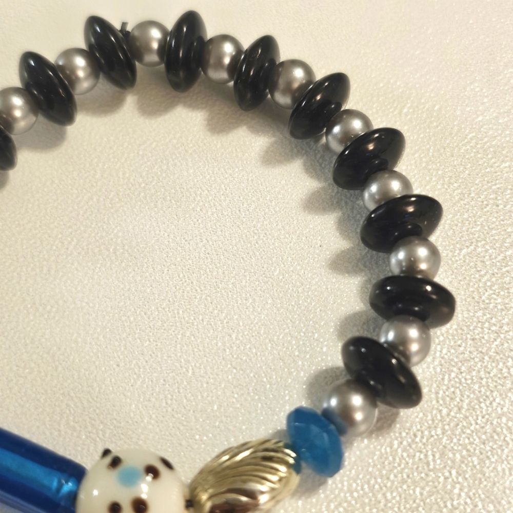 Blue Obsidian and Black Agate Beaded  Bracelet. - Picture 3 of 5